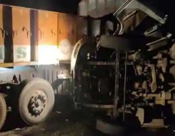 National News :नेल्लोर में बड़ा हादसा, ट्रक और ट्रैवल बस की भीषण टक्कर,6 की मौत