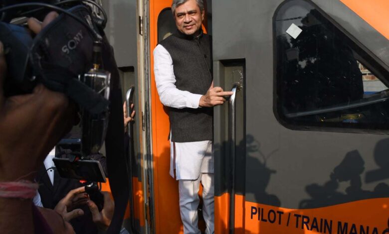 National News: रेल मंत्री ने की बड़ी घोषणा,देश में चलेंगी 50 नई अमृत भारत ट्रेनें