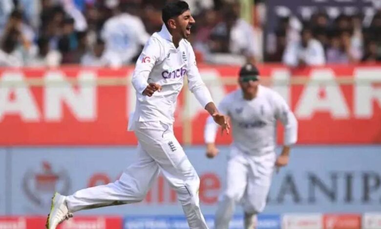 Sport News: बशीर ने रोहित शर्मा के रूप में अपना पहला टेस्ट विकेट चटकाया