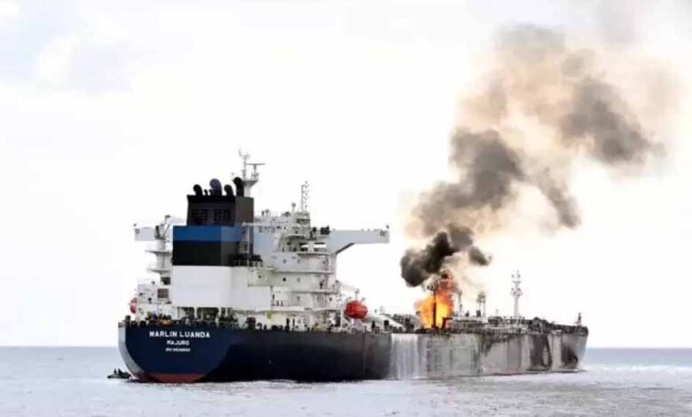 International News: हूती विद्रोहियों ने हिंद महासागर में जहाजों पर किया हमला