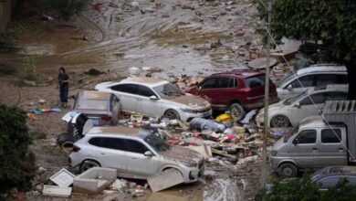 China Flood: भारी बारिश के कारण चीन हुआ बेहाल