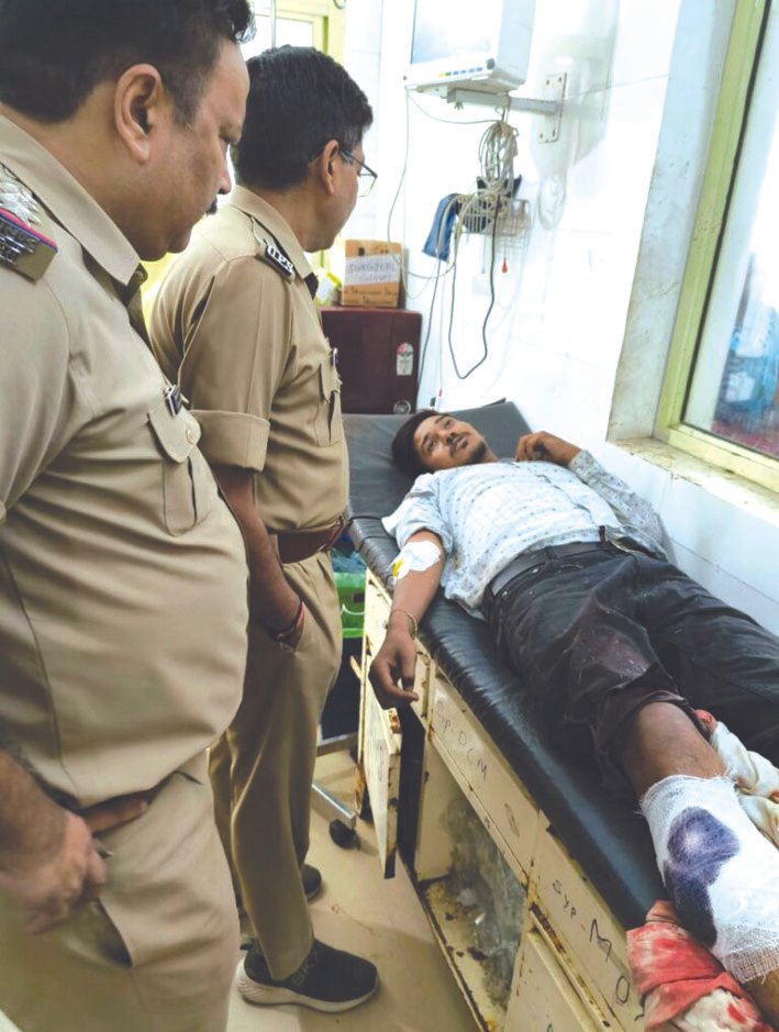 हरिद्वार में पुलिस मुठभेड़: दो बदमाश घायल, एक फरार