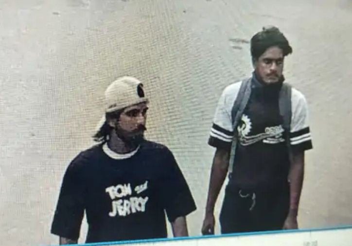 पुलिस अधिकारी के धोखे में प्रिंसिपल के परिवार पर हमला