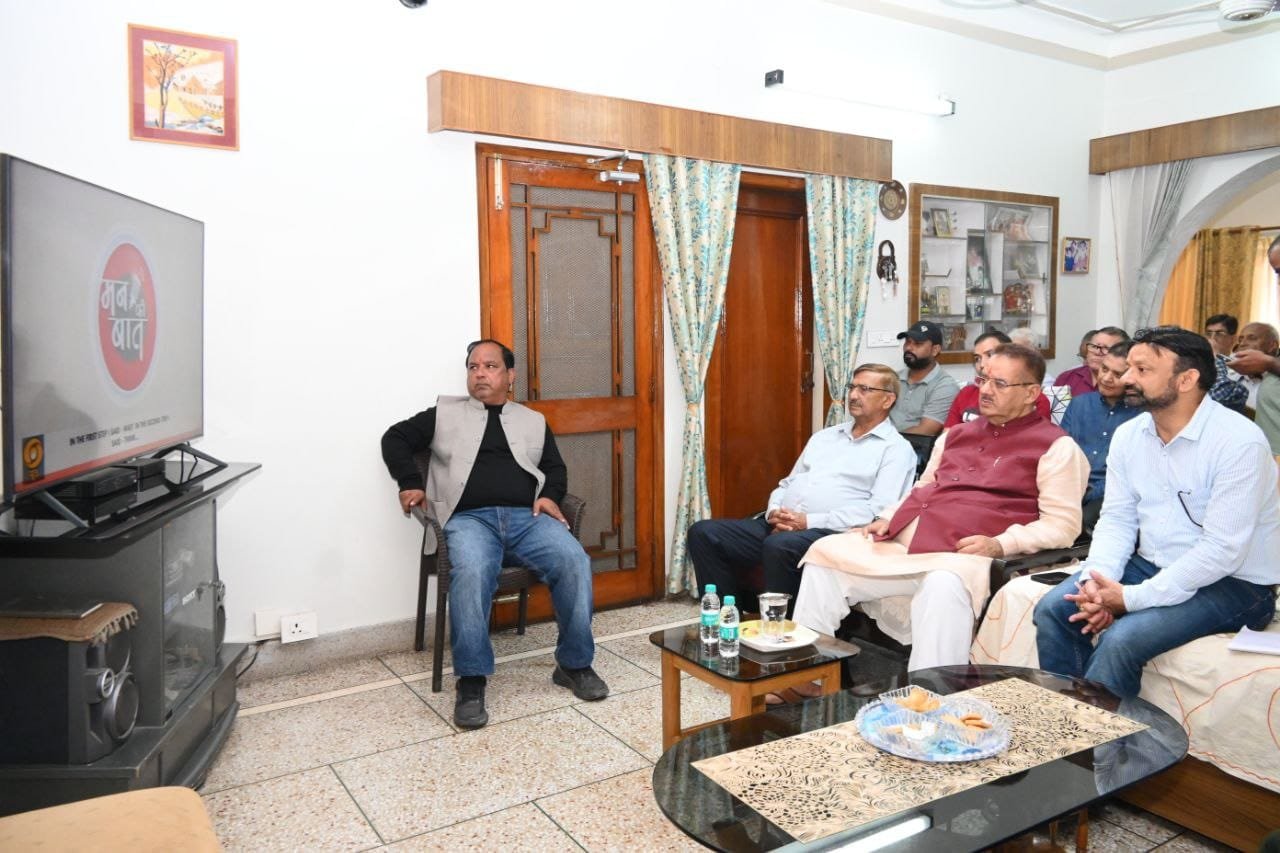 समाज में बेहतर कार्य करने के लिए सभी काे प्रेरित करता है ‘मन की बात’ कार्यक्रम: गणेश जाेशी