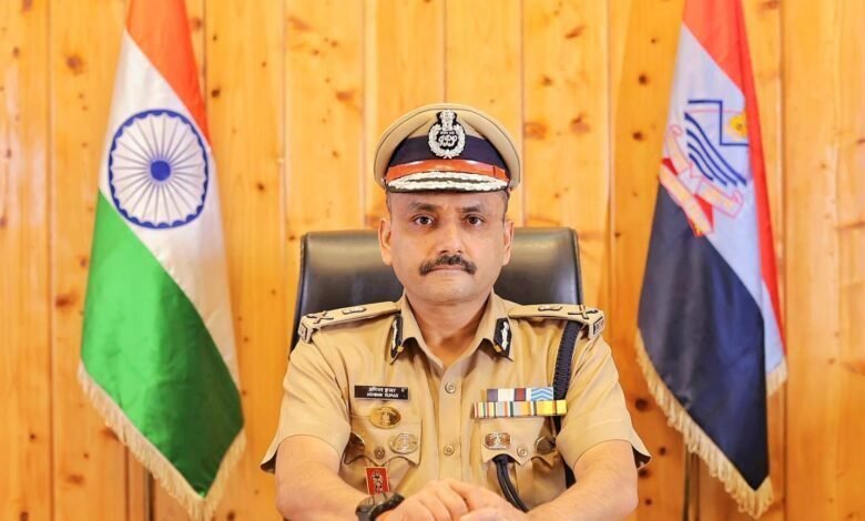 राज्य स्थापना दिवस पर शानदार परेड के लिए दून पुलिस को एक लाख का पुरस्कार