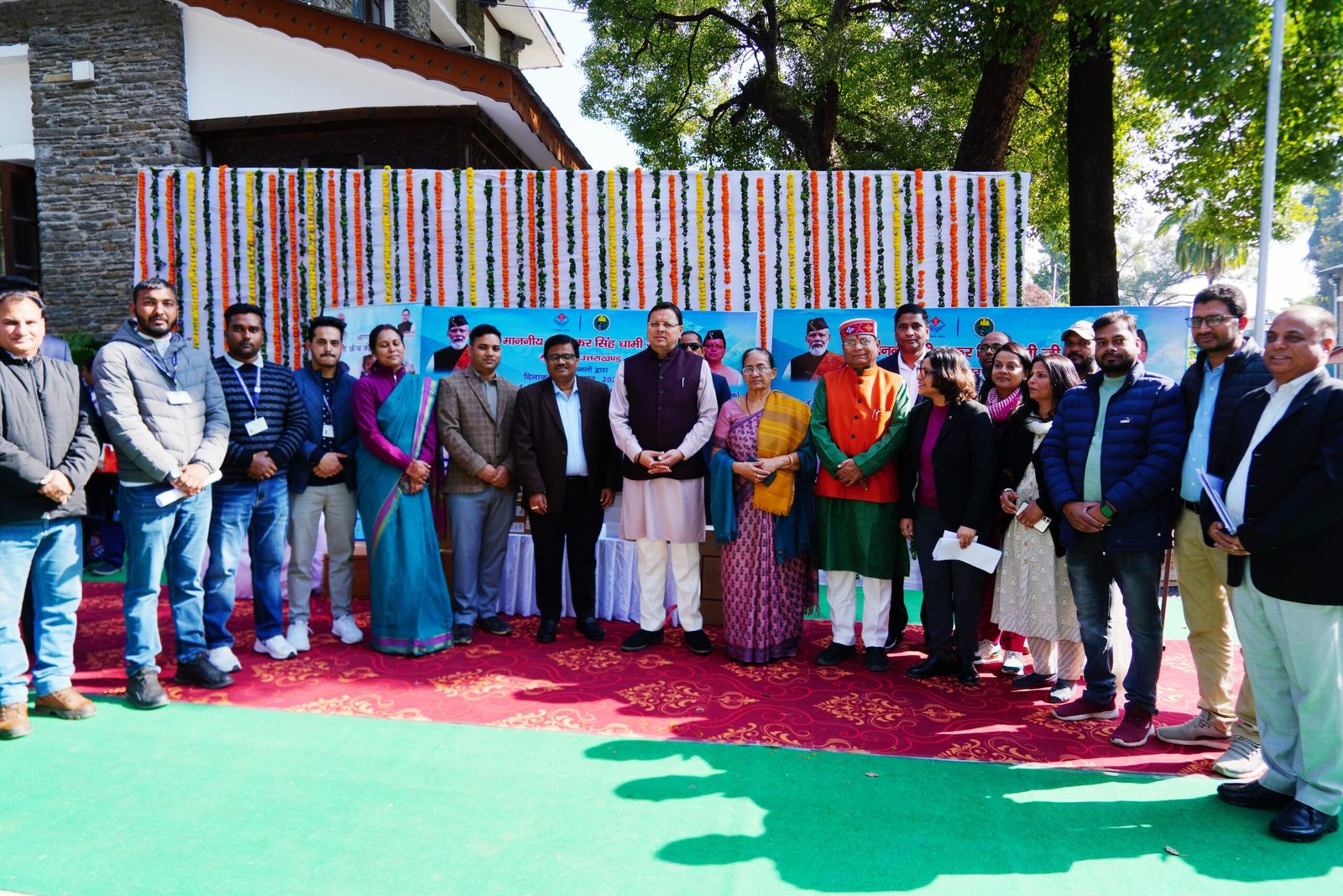 मुख्यमंत्री ने श्रमिक आश्रित शिशुओं के लिए 168 पालना केंद्रों का किया उद्घाटन