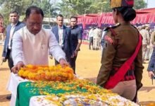 मुख्यमंत्री साय ने शहीद जवानों को पुष्पचक्र अर्पित कर दी भावभीनी श्रद्धांजलि