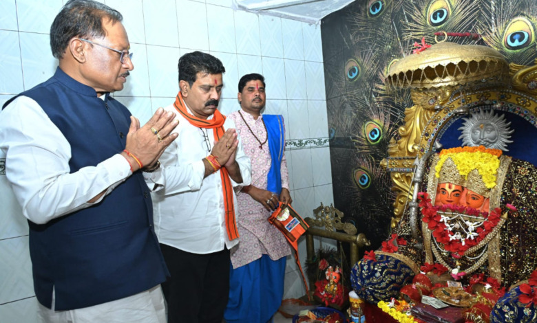 मुख्यमंत्री  विष्णु देव साय ने माता कौशल्या की पूजा-अर्चना कर प्रदेशवासियों की सुख-समृद्धि की कामना की